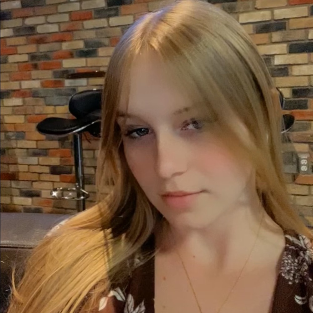 Meet your Posher, Jessica